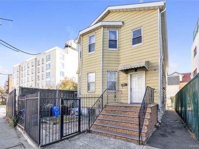 111-24 Northern Boulevard, Flushing, NY, 11368