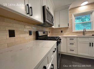 19 16th Ave N, Hopkins, MN 55343