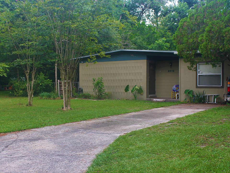 Great front yard!