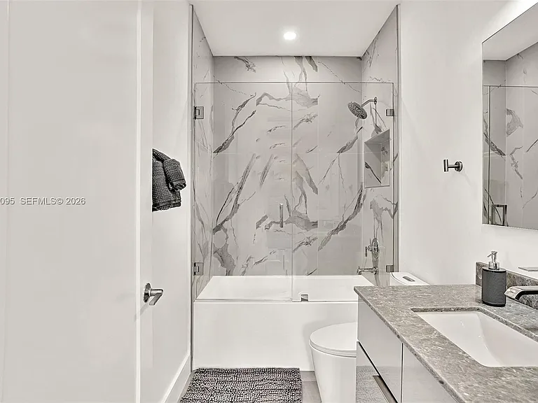 2100 Miami Rd #202 — Photo 24