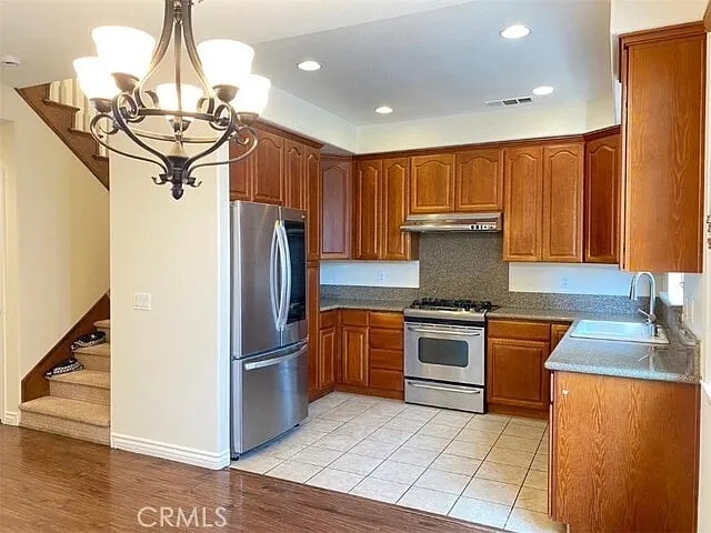 5531 Sultana Ave — Photo 4
