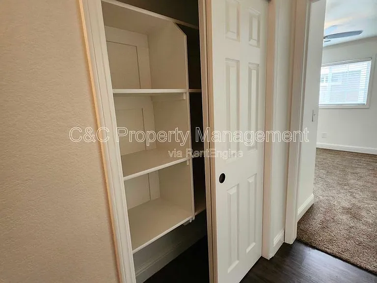 2546 W Victor Ct #102 — Photo 9