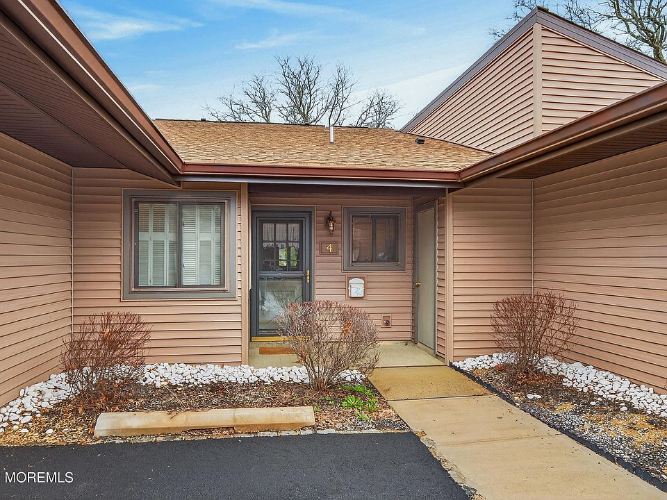 1st image of 4 Friendship Court