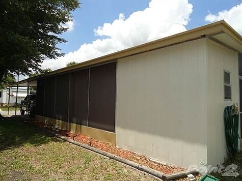LANAI/SHED SIDE