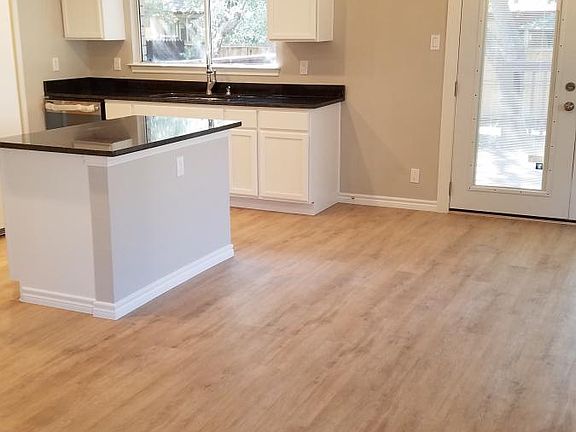 4th image of 11627 Emerald Pecan Dr