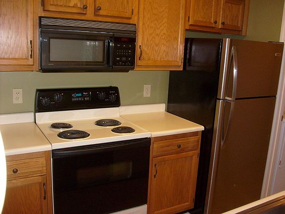 5th image of 9610 Crosley Farm Dr Unit 6