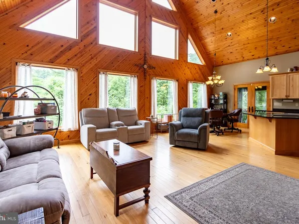6882 Hungry Hollow Rd, Alexandria, PA 16611