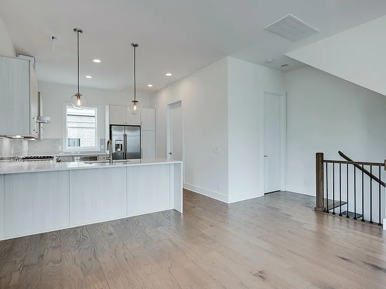 660 Hamilton Ave — Photo 8