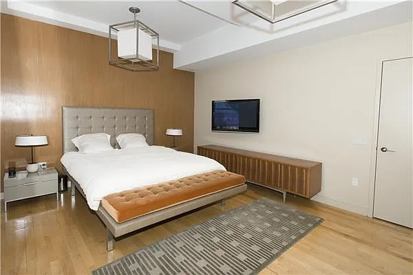 Rented by BARNES New York | media 68