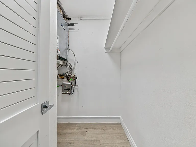2900 30th St #D-3 — Photo 18