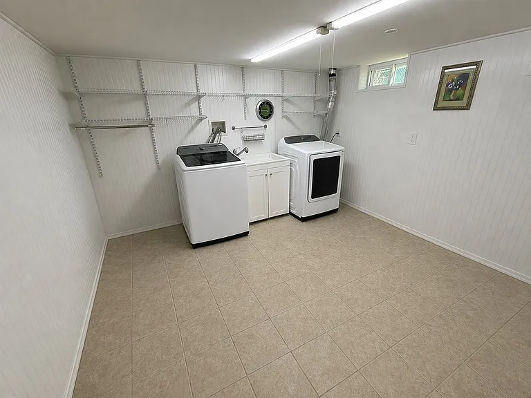 153 W Union Ave #1 — Photo 1
