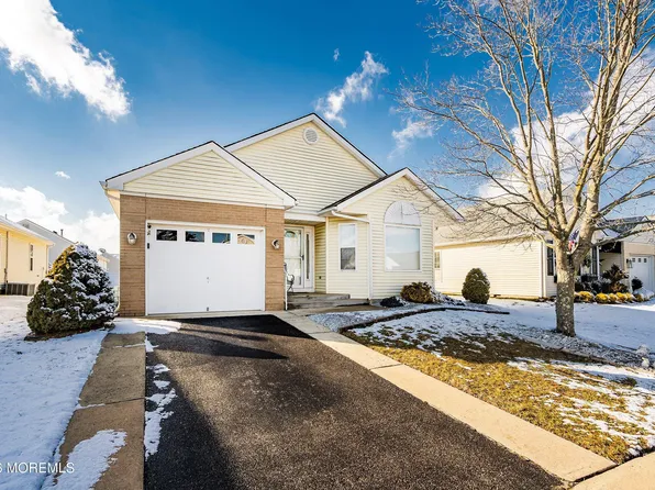 70 Winterton Drive, Toms River, NJ 08757