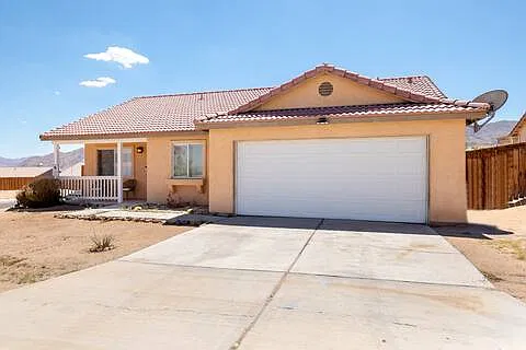 71593 Florida Dr — Photo 1