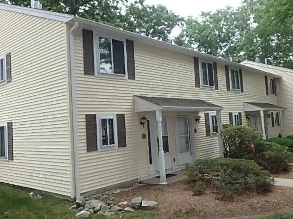 34 Village Hill Ln #34, Natick, MA 01760