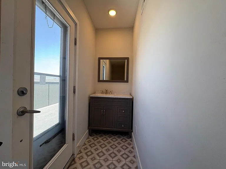 1005 N Marshall St #3 — Photo 11