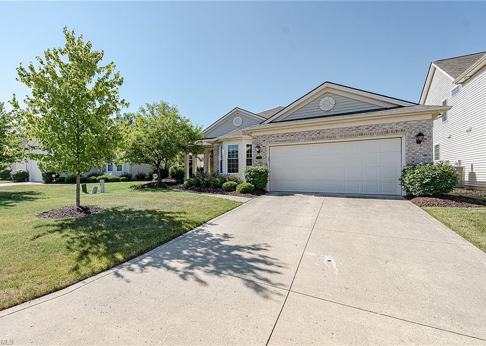 1st image of 20355 Lucerne Ln