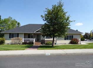2850 NE Wells Acres Rd, Bend, OR 97701