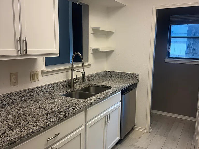 13519 George Rd — Photo 3