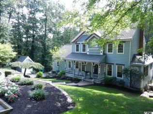 510 Hilltop Rd, Hummelstown, PA 17036