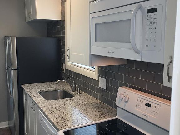 Newly remodeled kitchen with new appliances