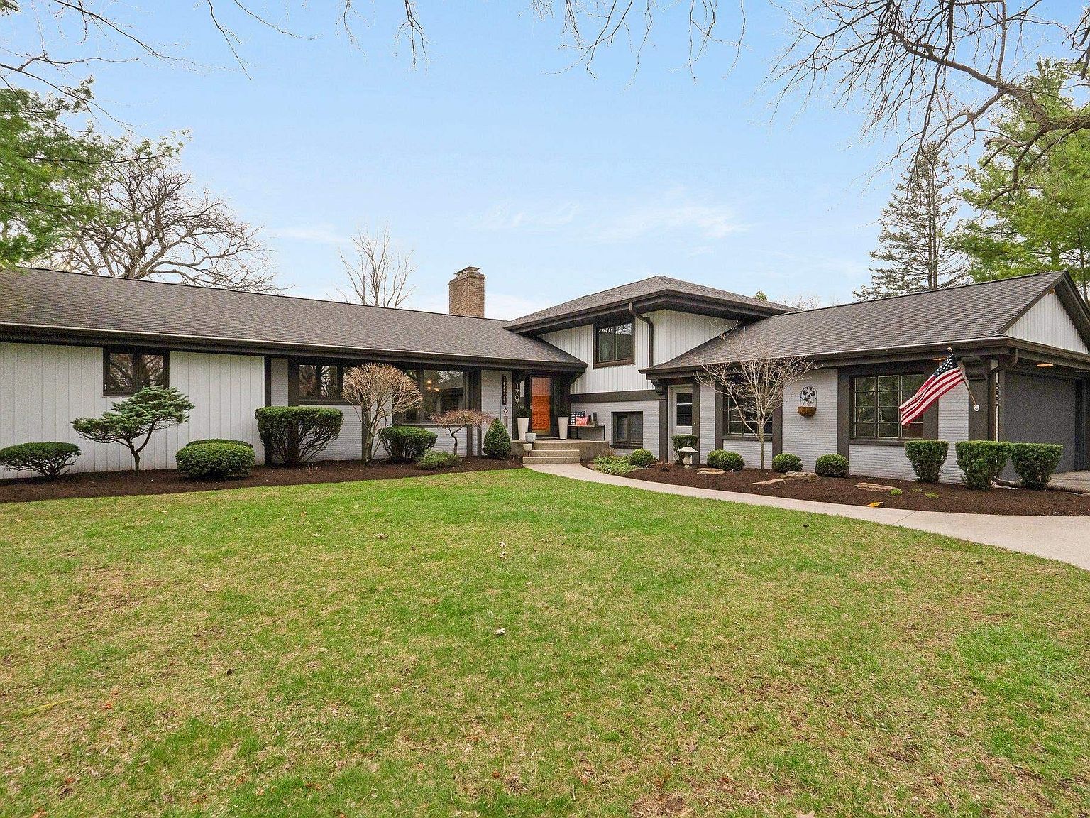 1707 N Main St, Auburn, IN 46706 | Zillow