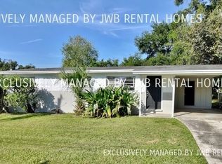 2020 Delaroche Dr W, Jacksonville, FL 32210