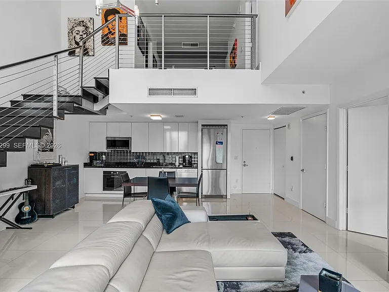 92 SW 3rd St #708 — Photo 5
