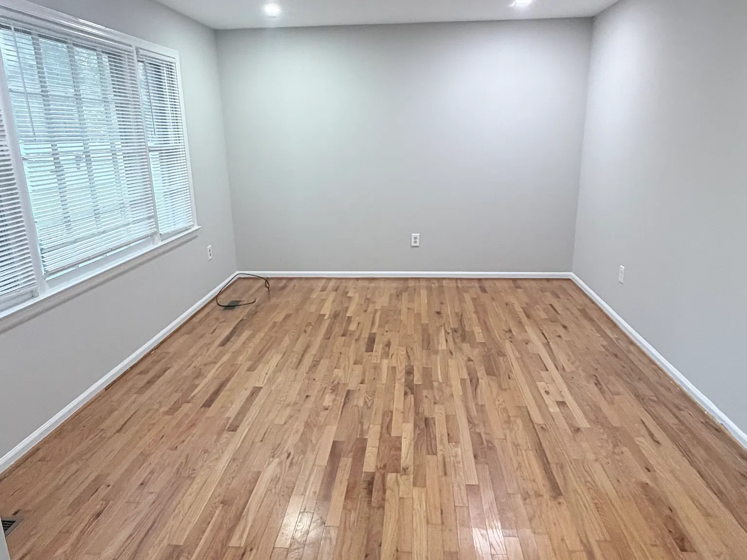 3 bed, 1.5 bath, 1370 sqft, $1,950 — Photo 3
