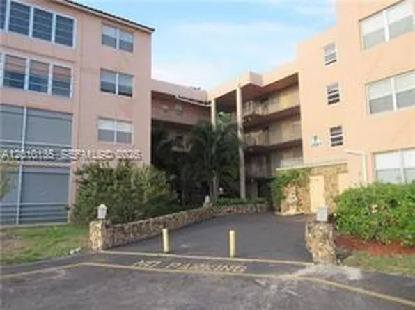 2861 Somerset Dr APT 107, Fort Lauderdale, FL 33311