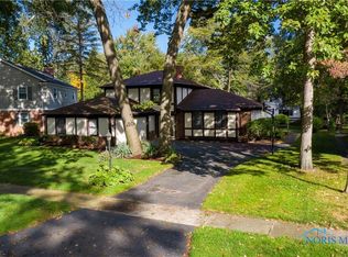6932 S Fredericksburg Dr, Sylvania, OH 43560