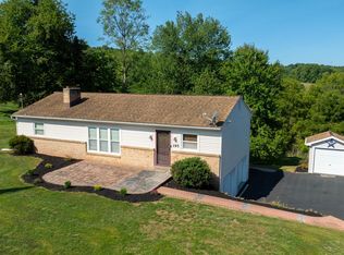 195 Pleasant Hill Rd, Lewisberry, PA 17339