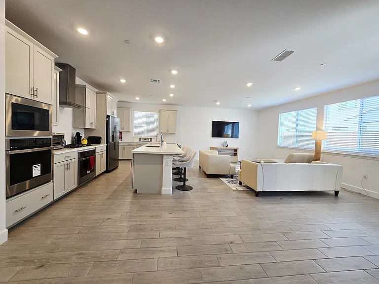 6056 Meru Way — Photo 7