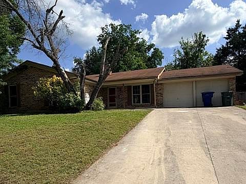 1st image of 432 Carothers St