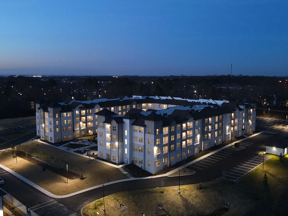 The Ravelle at Ridgeview apartments community photo