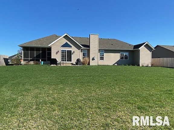5th image of 1104 Dogwood Ct