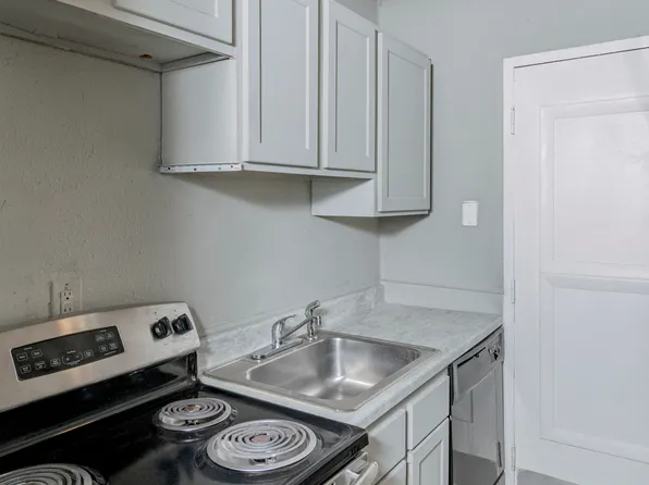 1834 John Calvin Ave #11, Atlanta, GA 30337