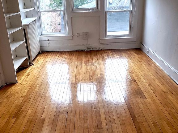 2nd image of 20 Southgate Ave APT 3
