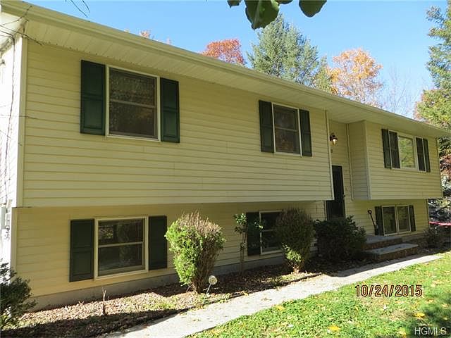 1st image of 13 Lakeside Dr