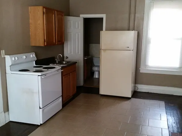 334 N 10th St #1, Reading, PA 19604