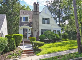 38 Ridgeview Ave, West Orange, NJ 07052