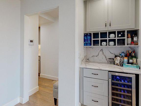 2nd image of 3200 La Rotonda Dr Unit 402