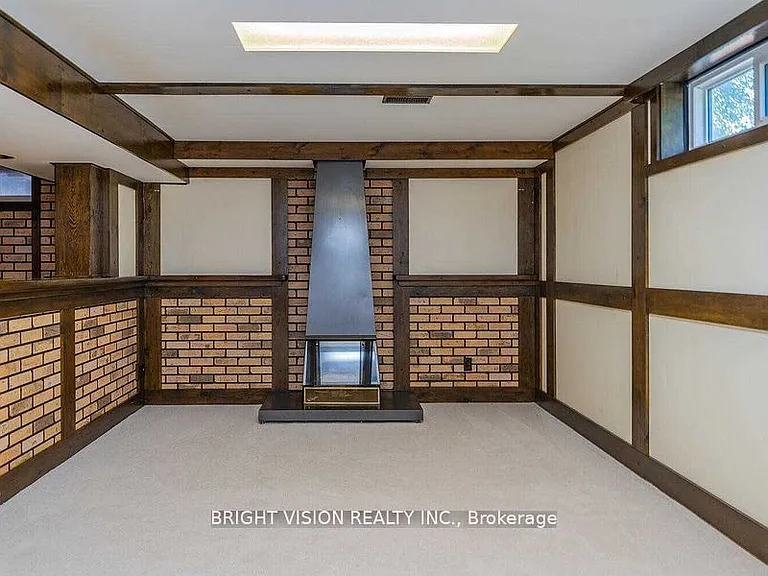 29 Stoney Creek Dr #BASEMENT — Photo 4