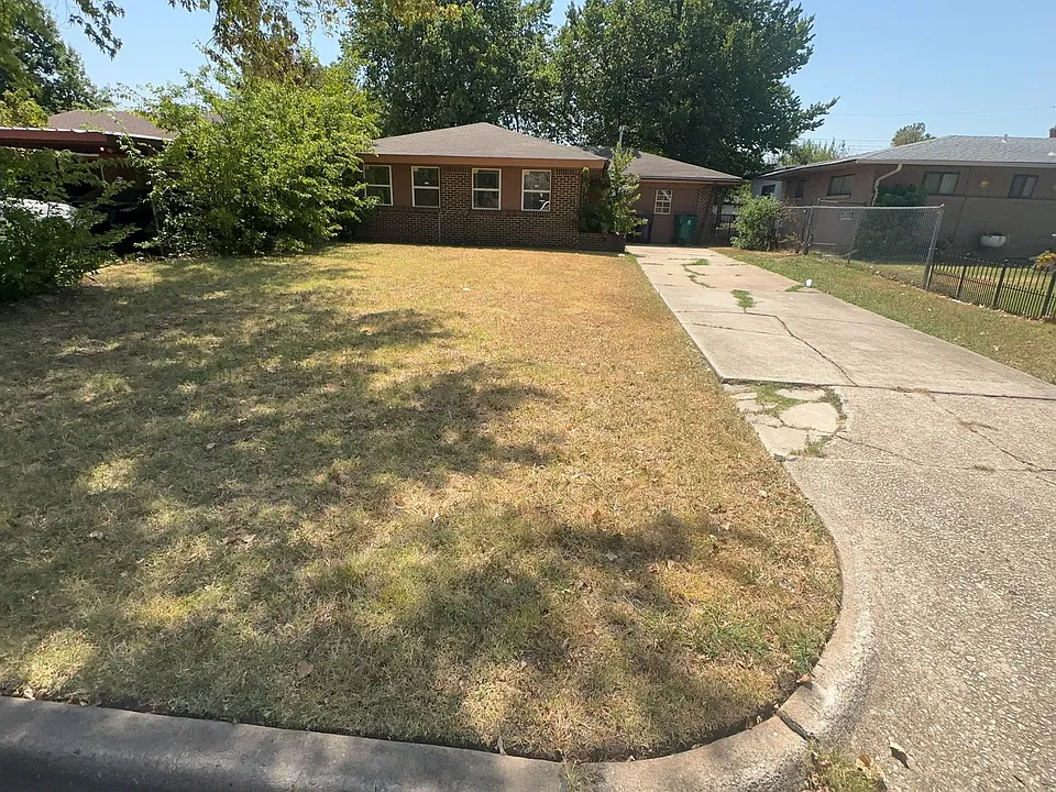 332 NW 83rd St