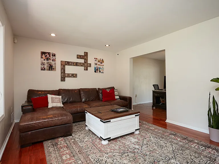 34 Berrien Ave — Photo 11