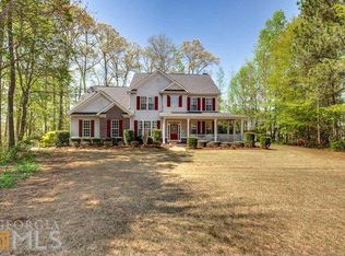 40 Cove Xing, Newnan, GA