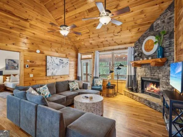 115 Adina Dr, Ellijay, GA 30540