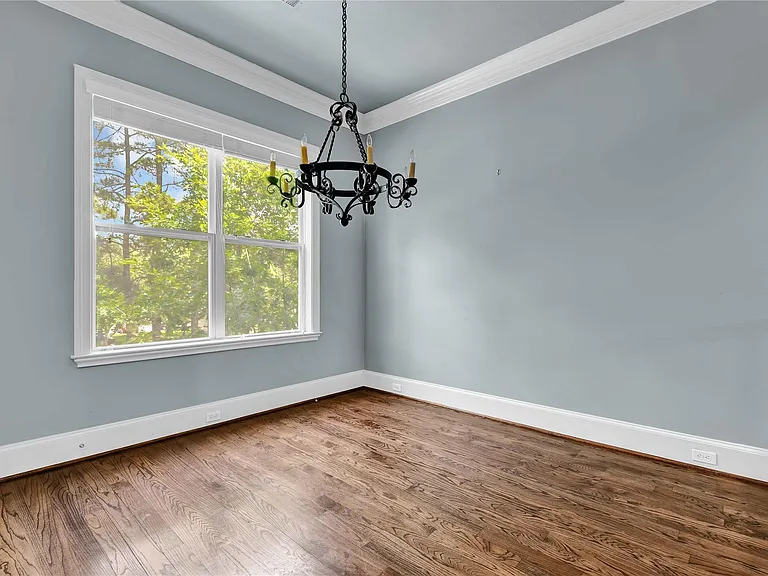 4631 Regent Manor Dr — Photo 12
