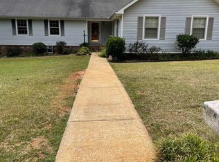 3900 Dundee St, Anniston, AL 36207