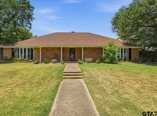130 Mulberry St, Van, TX 75790