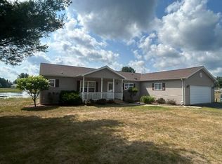 7712 Sunset Shores Dr, Stanwood, MI 49346